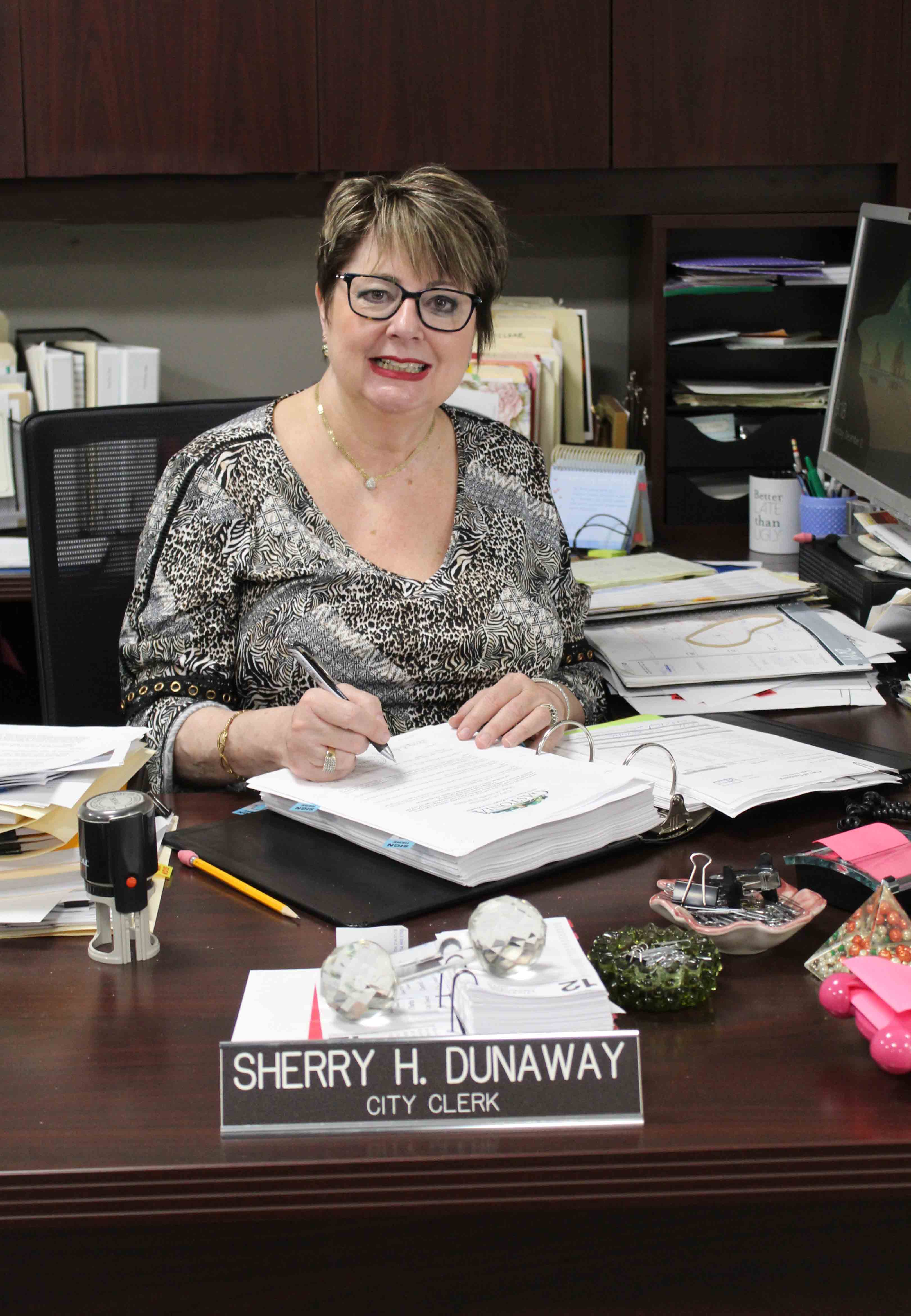 SherryDunaway desk compressed2