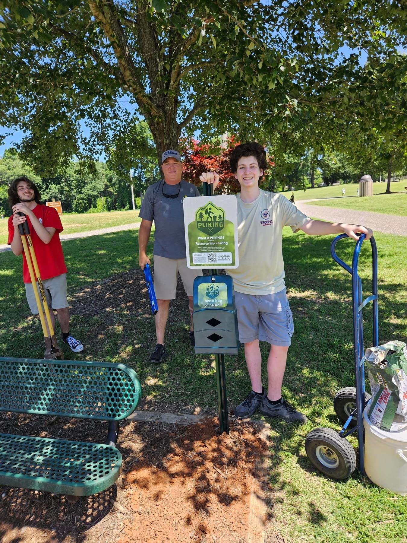 Picture of Eagle Scout installing stands